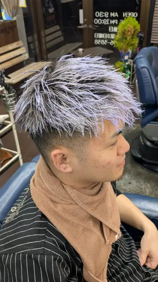 メンズ カラー B.B Cam's 西原店所属・金城 宏宜のヘアスタイル