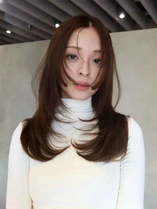 セミロング LEANE THE TOKYO所属・大人レイヤー 🍃外苑前/荒谷進介のヘアスタイル