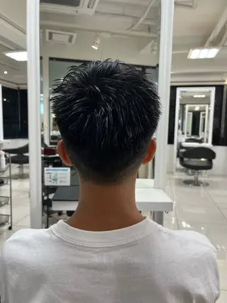 ショート メンズ 【シャドウパーマ センターパート】義心のヘアスタイル