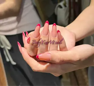 ネイル 相沢 さやかのネイルデザイン