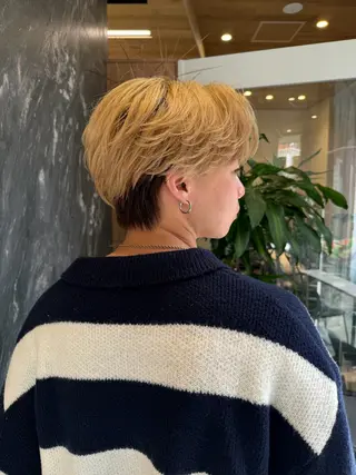 ショート カラー メンズ SALOWIN 原宿 iori所属・🌟原宿指名No.1 センターパート⭐️のヘアスタイル