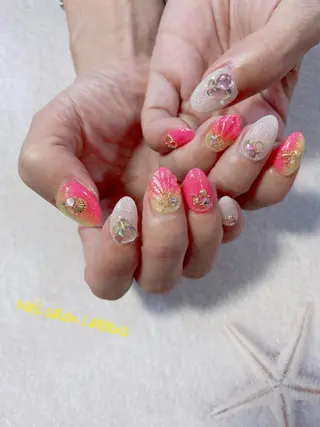 ネイル Lakkus T－CHIのネイルデザイン