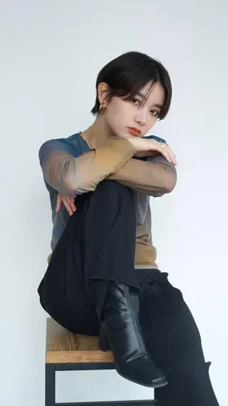 ミディアム カラー CEINE loqのヘアスタイル