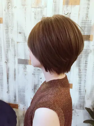 ショート カラー 柴田泰秀sotti. 髪質改善/ブリーチのヘアスタイル