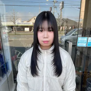 ロング Eletta PRODUCED BY ALLURE所属・本 咲蘭のヘアスタイル