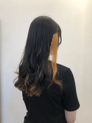 カラー Ruang所属・ツノガイ エリのヘアスタイル