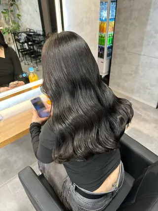 ロング 🫧寒色/韓国カラー RENA🫧のヘアスタイル