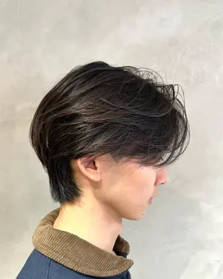 メンズ センターパート /ニュアンスパーマのヘアスタイル