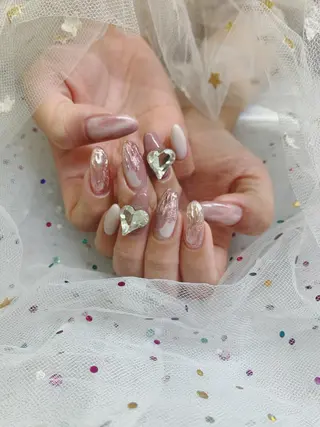 ネイル 🦋ネイルサロン ブラン🌈ゆりのネイルデザイン