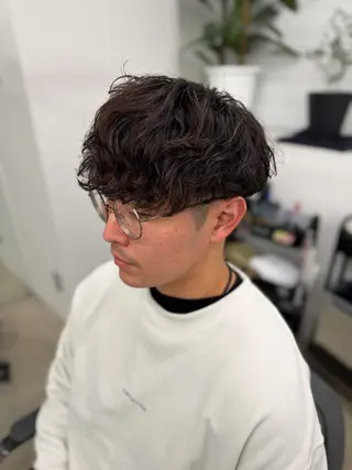 パーマ メンズ パーマ特化/フェザー パーマシャドウ/真生のヘアスタイル