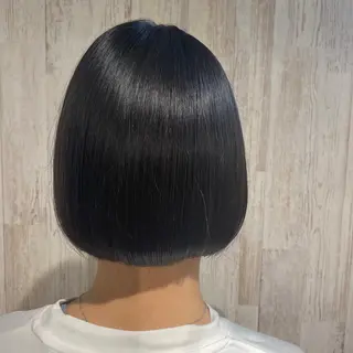 ショート カラー 山本 帆乃果のヘアスタイル