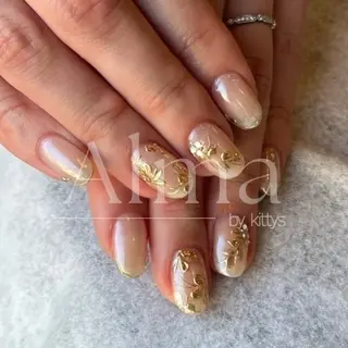 ネイル Alma by kittys 谷保店所属・Alma chitoseのネイルデザイン