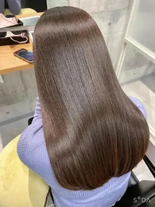 セミロング newi 赤羽のヘアスタイル