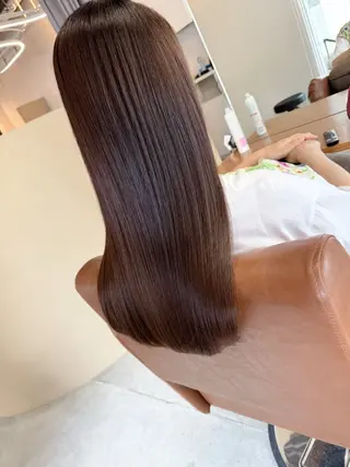 セミロング 髪質改善美髪特化 ルイス奈良のヘアスタイル