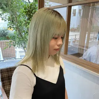 ミディアム カラー 神戸元町店 スタッフのヘアスタイル