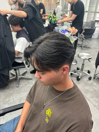 メンズ メンズ特化✨️ 韓国風パーマ🔥一八のヘアスタイル