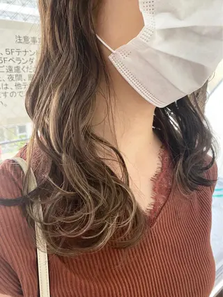 ロング カラー パーマ ヘアアレンジ キッズ ネイル マツエク・マツパ 女性専用サロン梅田 髪質改善カラーakiのヘアスタイル