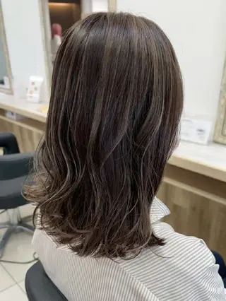 ミディアム Earth八幡西店 momoのヘアスタイル