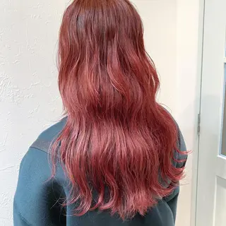 ロング ブリーチなしカラー ダブルカラーエクステのヘアスタイル