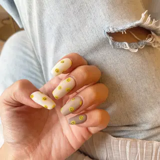 ネイル revia所属・ERI Nailistのネイルデザイン