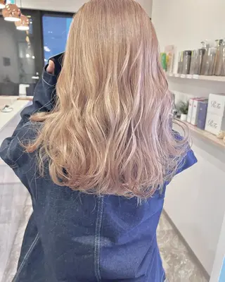 セミロング ブリーチ毛に縮毛矯正 ✨カラー✨山田 正幸のヘアスタイル