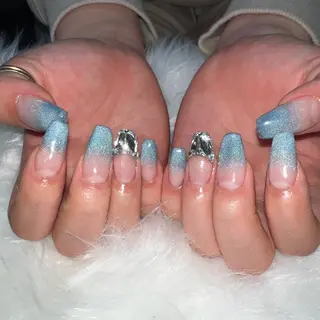 セミロング mao .のネイルデザイン