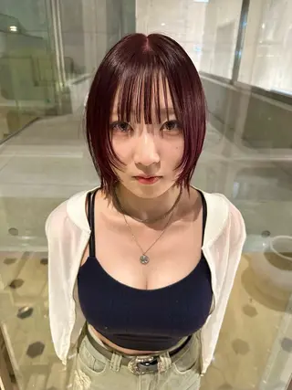 ショート カラー kai .のヘアスタイル