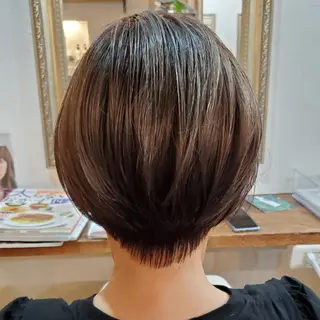 ショート カラー フリーランス所属・韓国ヘア レイヤー くびれヘアMATSUのヘアスタイル