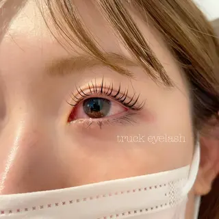 マツエク・マツパ truck阿倍野所属・truck 渡邊 侑季の眉毛・アイブロウイメージ