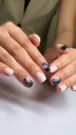 ネイル 関山 志乃のネイルデザイン