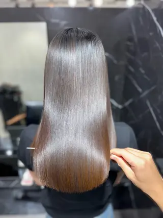 ロング JIN|乾かしただけ 美髪矯正本格髪質改善のヘアスタイル