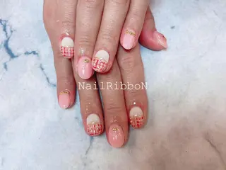ネイル ネイルリボン 受付スタッフのネイルデザイン