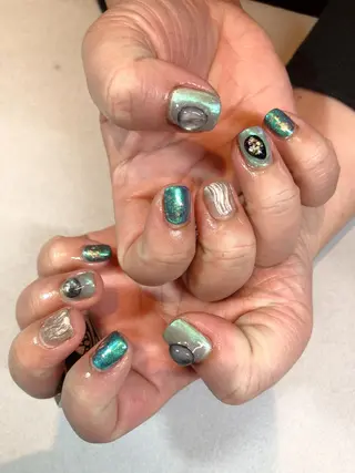 ネイル iiloo aromaworksのネイルデザイン