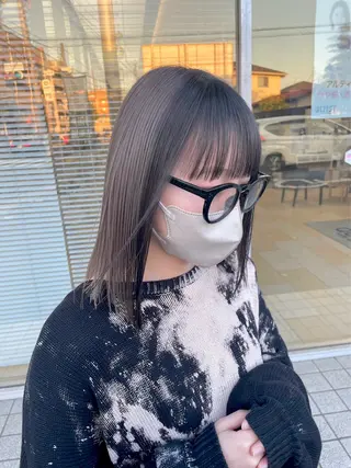 ミディアム 有賀 佑葵のヘアスタイル