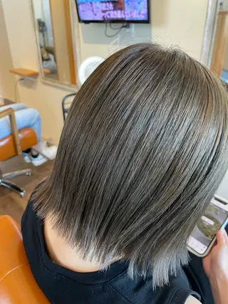 ミディアム ラピス所属・ラピスREIKA (女性限定)のヘアスタイル