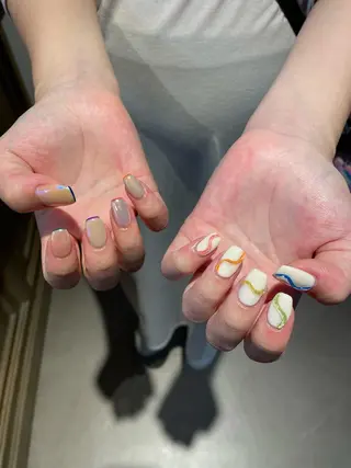 ネイル ﾔｽﾀﾞ ﾐﾅのネイルデザイン