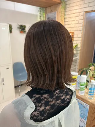 ミディアム カラー くびれヘア/レイヤー カット/ユウカのヘアスタイル