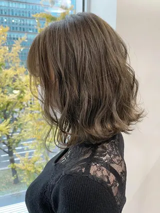 ショート カラー biscohair 髪にドラマを。のヘアスタイル