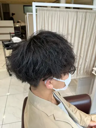パーマ メンズ 佐々木 拓海のヘアスタイル