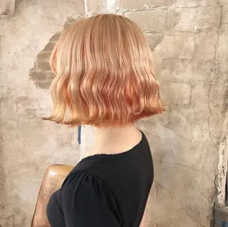 ミディアム カラー ブリーチ、パーマ 西部笑のヘアスタイル