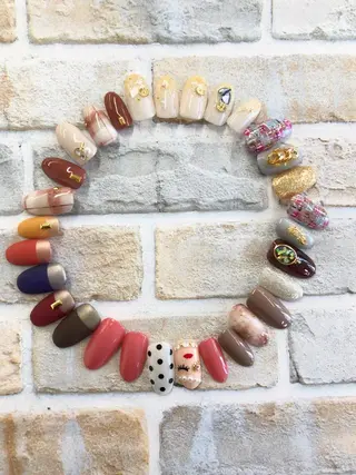 ネイル nailstudio ′ecole所属・nailstudio ′ecoleのネイルデザイン