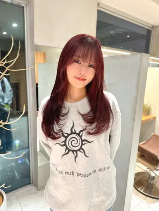 ロング カラー ひかり／ベージュ ／似合わせカットのヘアスタイル