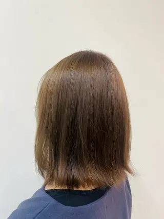 カラー 垢抜けデザイナー/ ハイトーン/朝倉友香のヘアスタイル