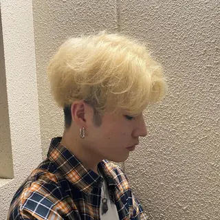 ショート sunc所属・梅田l大人韓国ヘア レイヤー×艶カラーのヘアスタイル