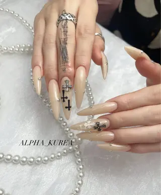 ネイル ALPHA. KUREAのネイルデザイン