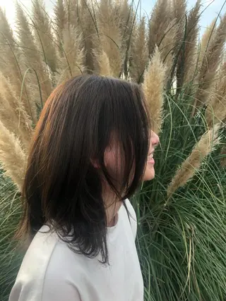 ミディアム カラー 桑原 菜摘のヘアスタイル