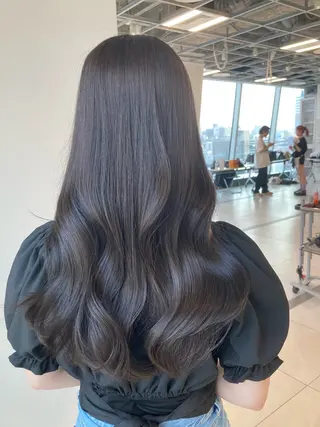 ロング 友田 那都のヘアスタイル