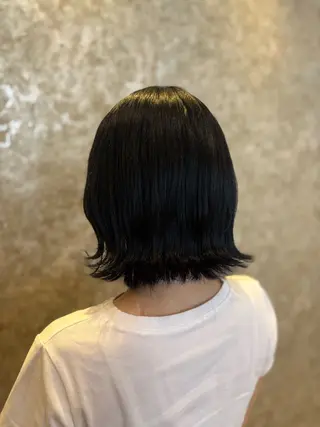 ミディアム カラー アベ ミスズのヘアスタイル