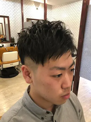 ショート .HIROSHI .のヘアスタイル