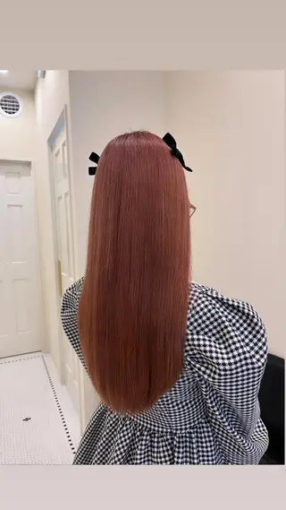 ロング りく　レイヤーカット ケアブリーチのヘアスタイル